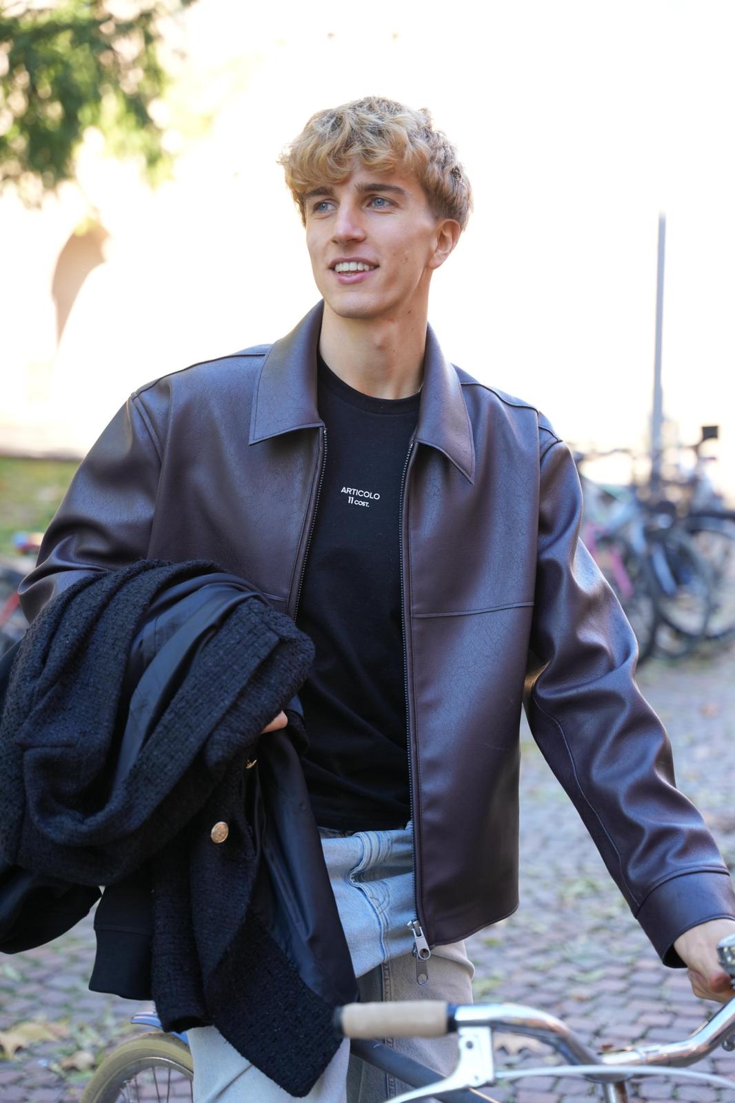 T-shirt Articolo 11 cost. nera